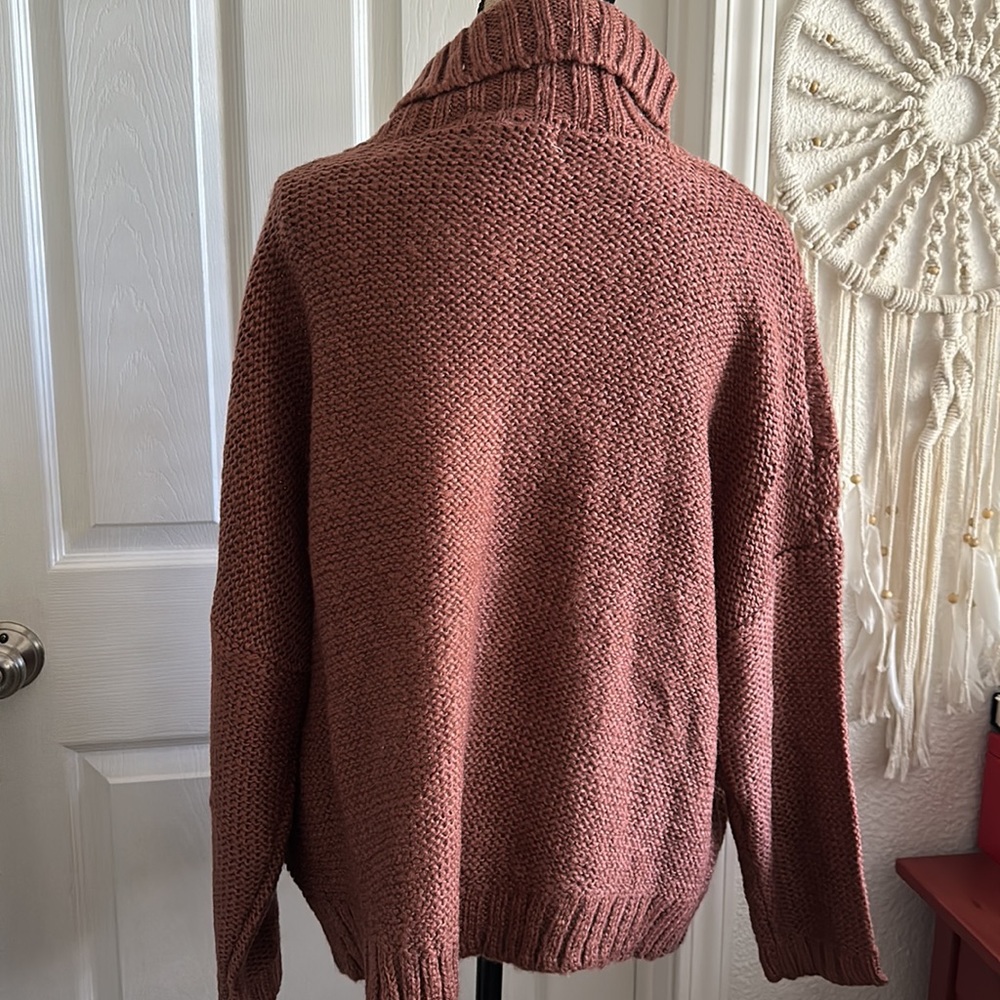 !SOLD!NWT Connoto | Oversized Turtleneck Knit Sweater | M/L - Picture 6 of 9